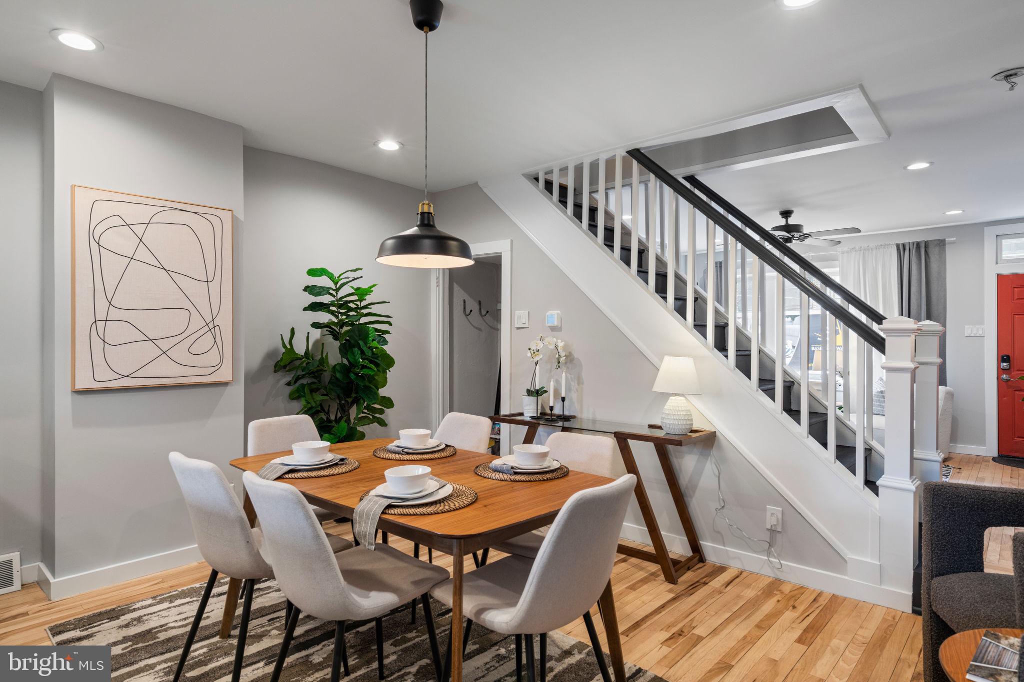 619 E THOMPSON STREET