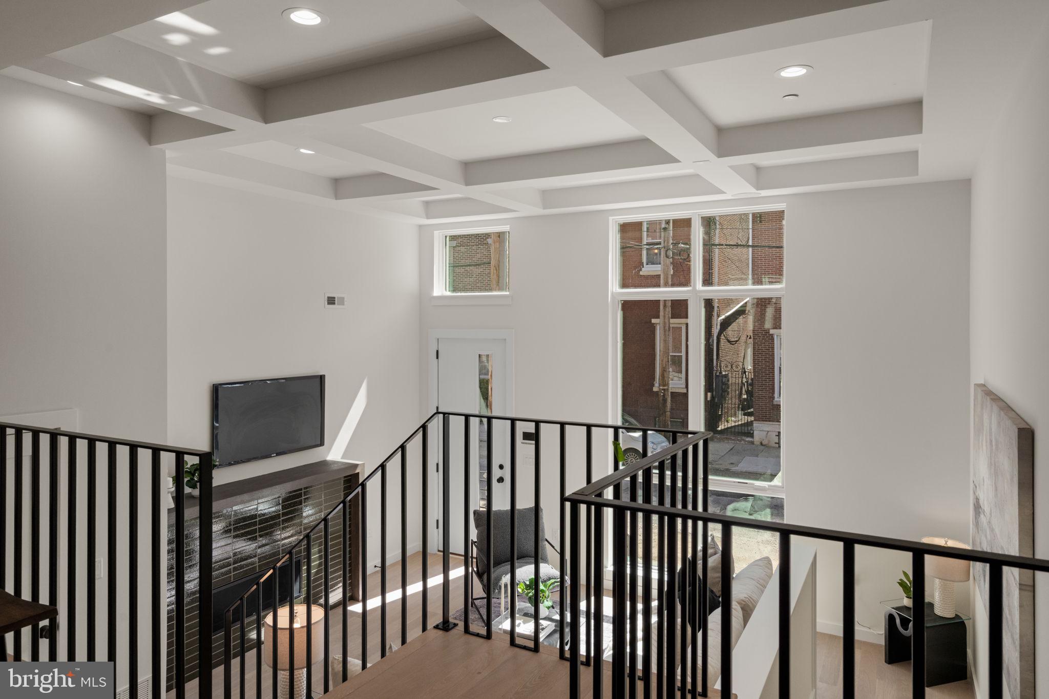954 N 6TH STREET