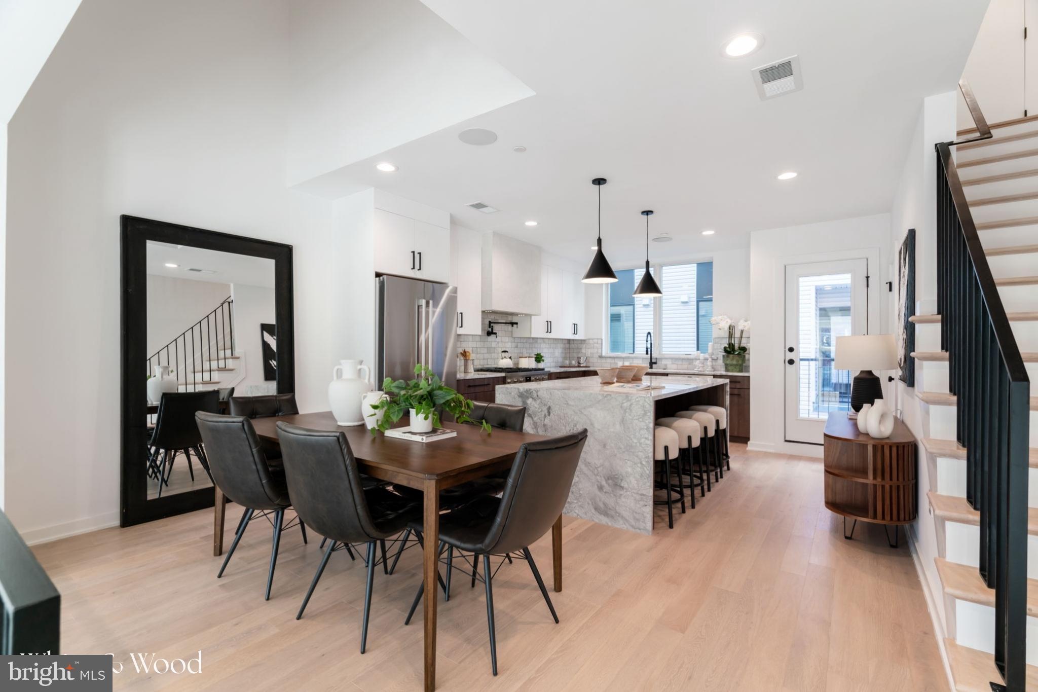 954 N 6TH STREET