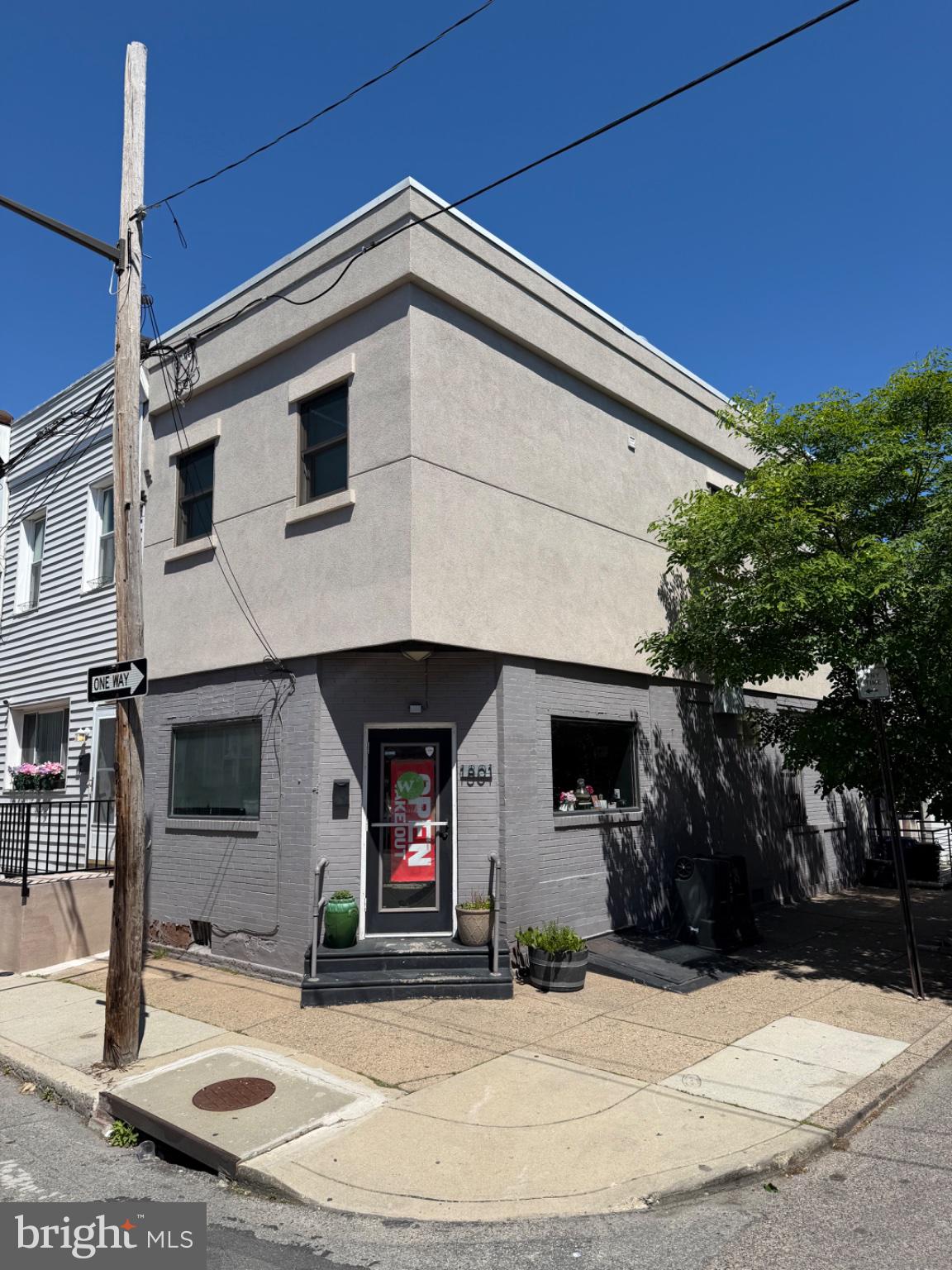 1801 DALY STREET