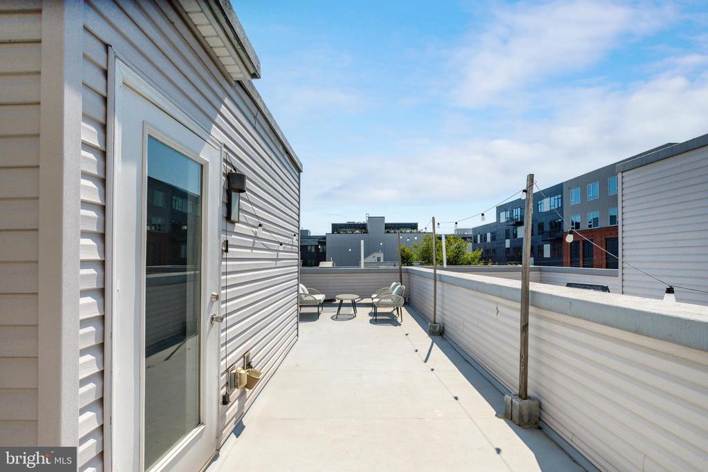 2428 JASPER STREET