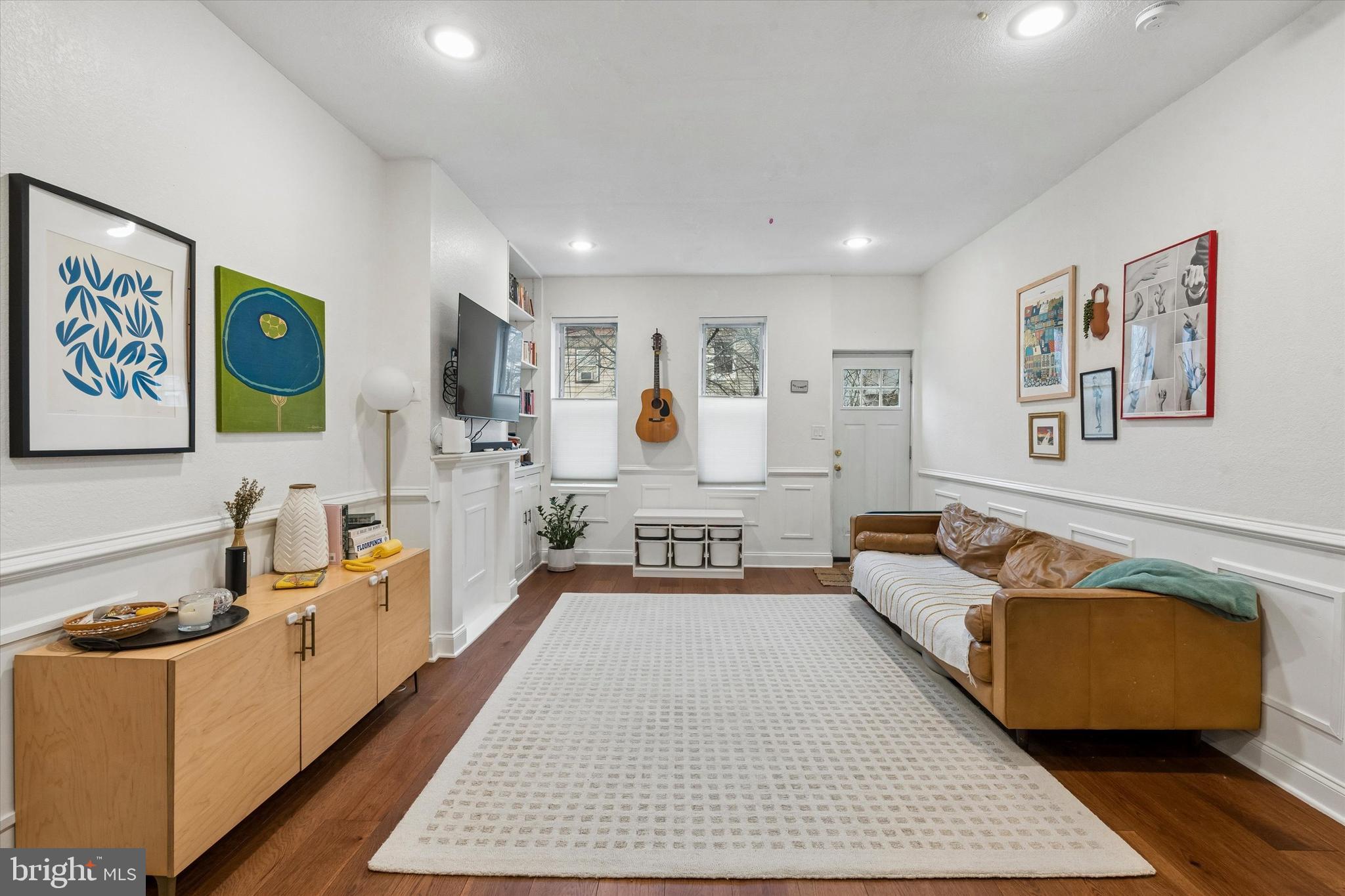 1555 E PALMER STREET