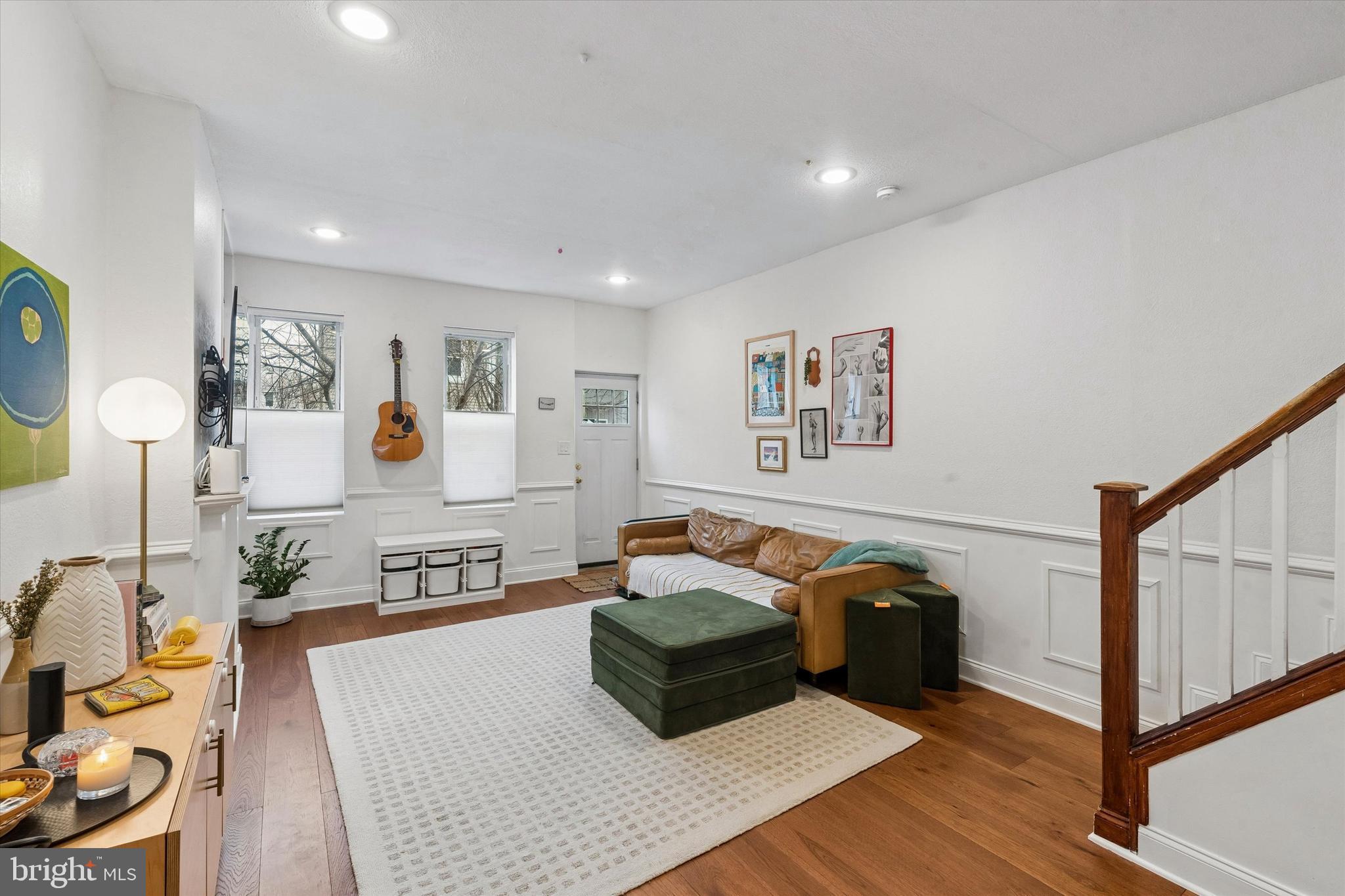 1555 E PALMER STREET