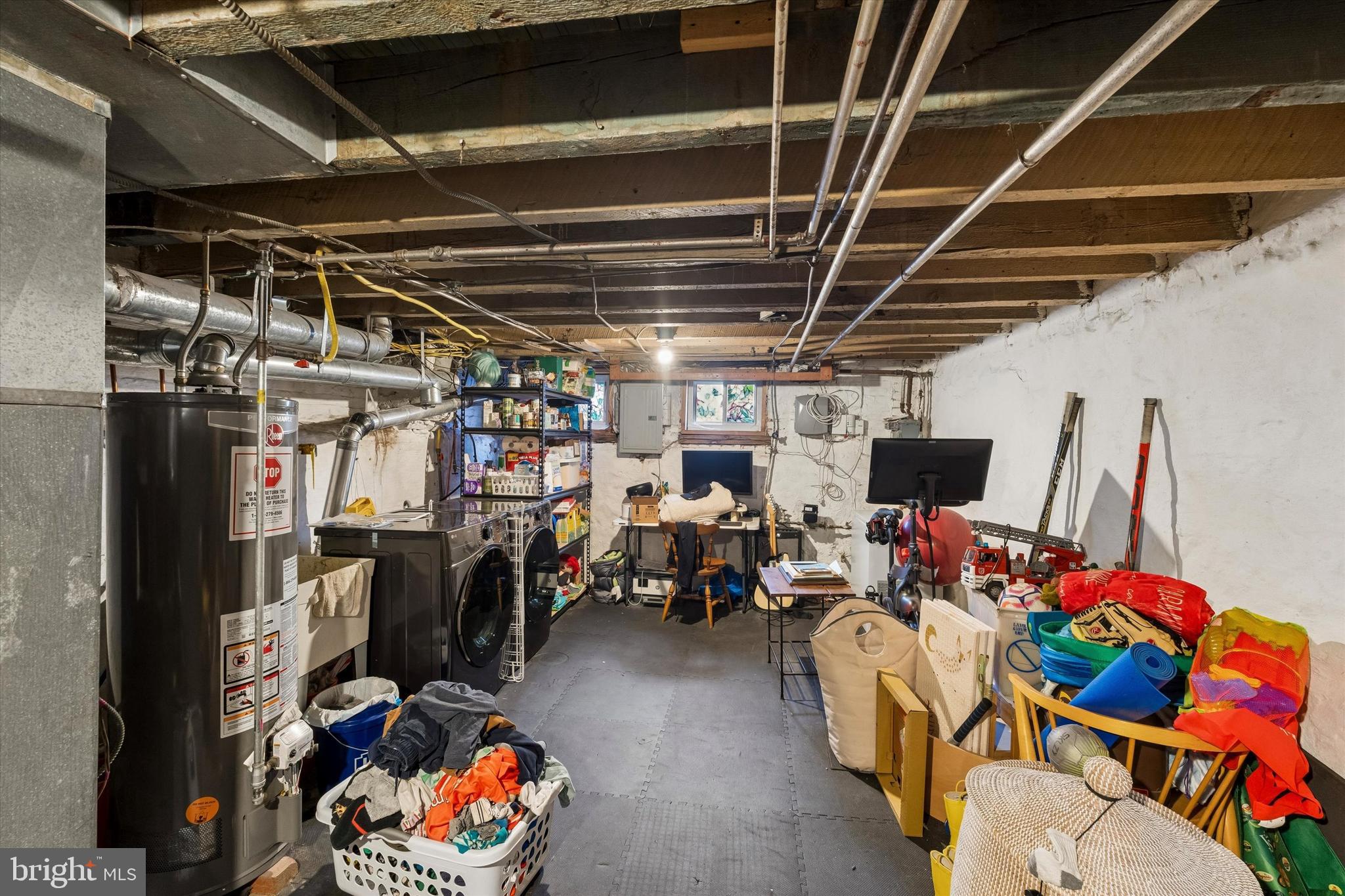 1555 E PALMER STREET