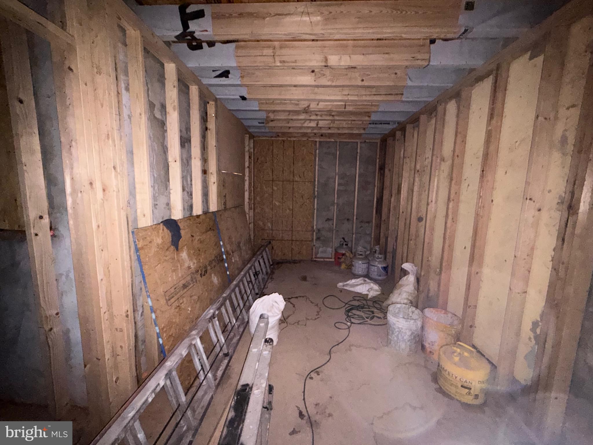 2957 N FAIRHILL STREET