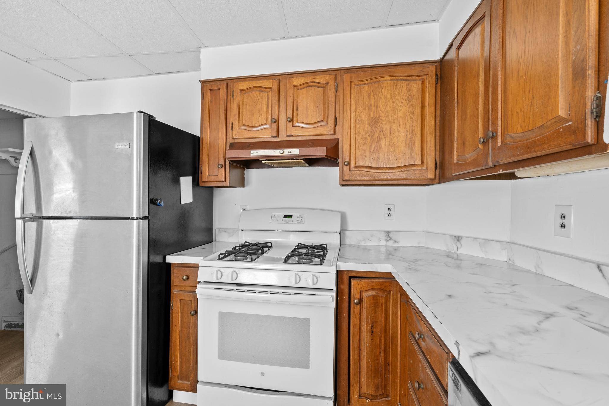 4613 EDGEMONT STREET