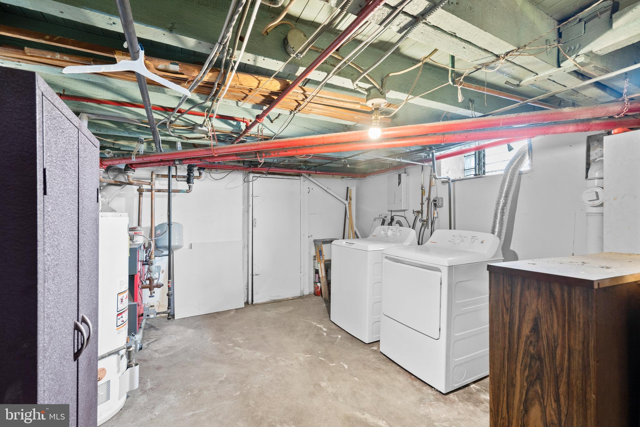 4613 EDGEMONT STREET