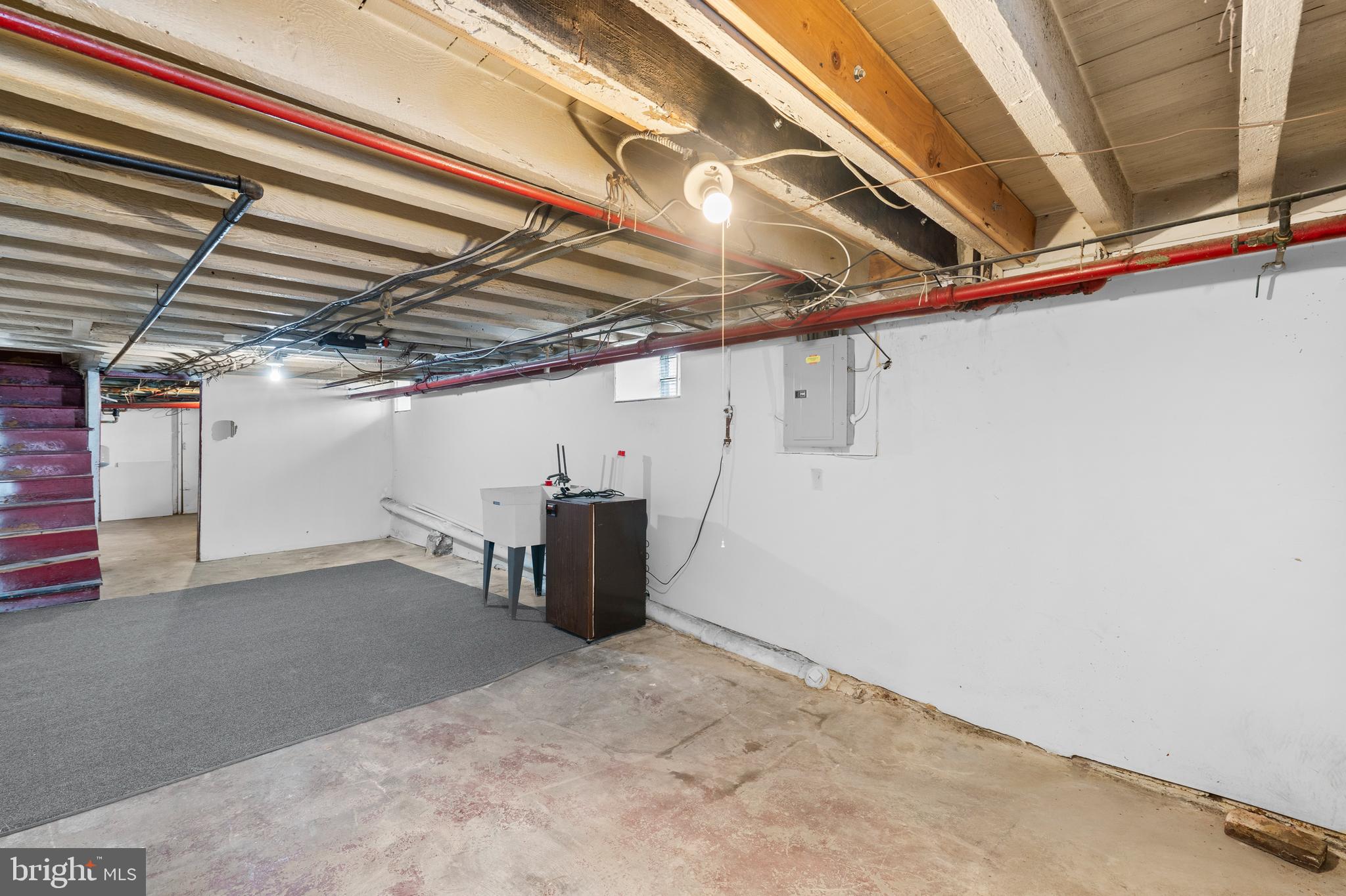 4613 EDGEMONT STREET