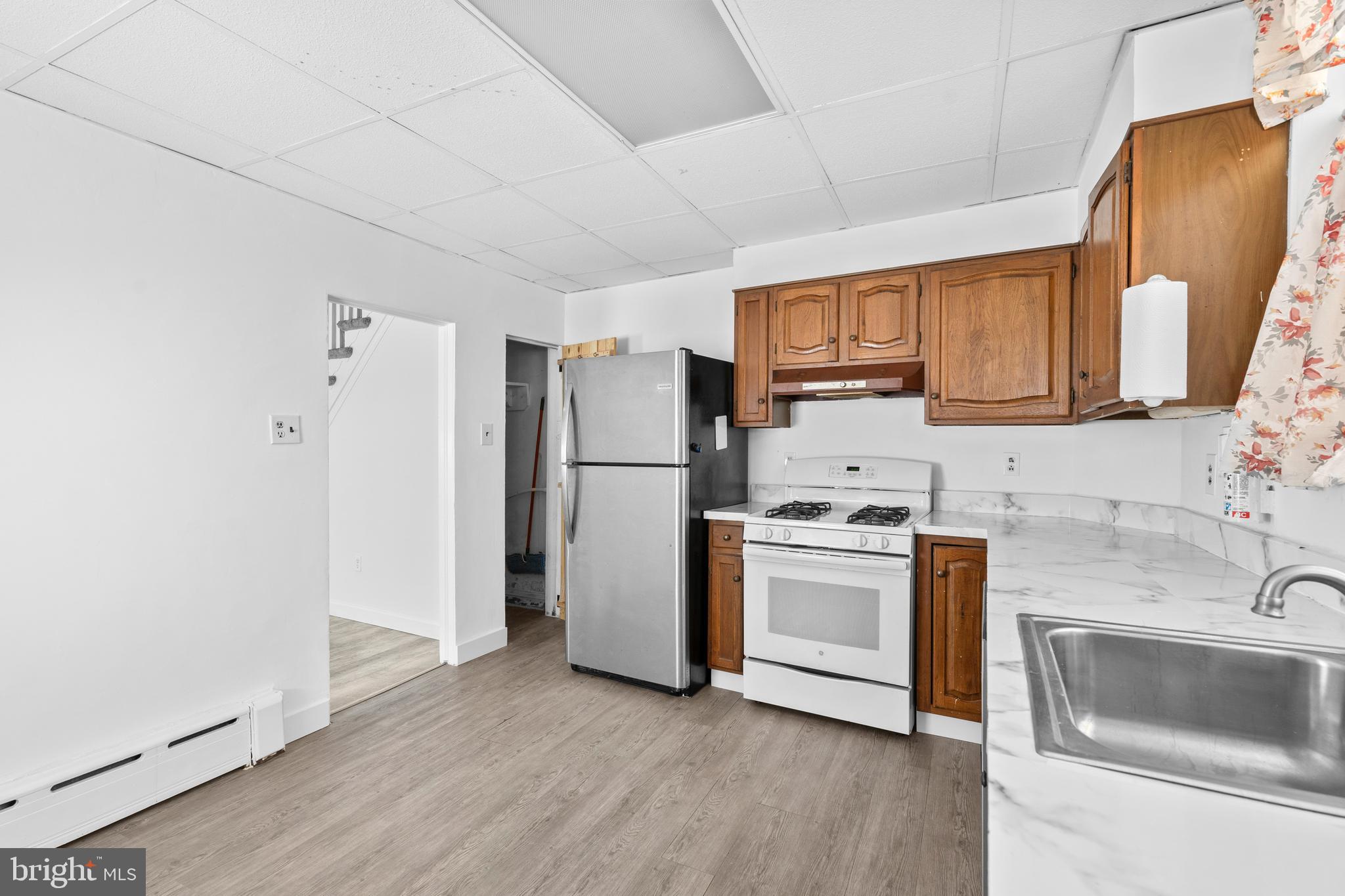 4613 EDGEMONT STREET