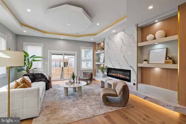2632 TULIP STREET