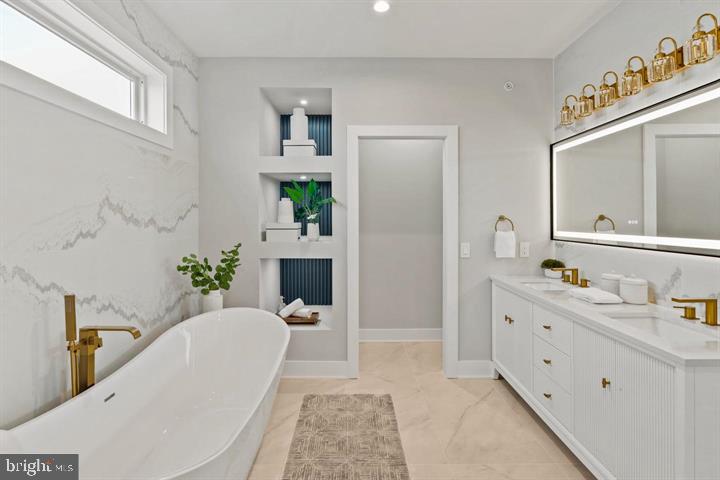 2632 TULIP STREET
