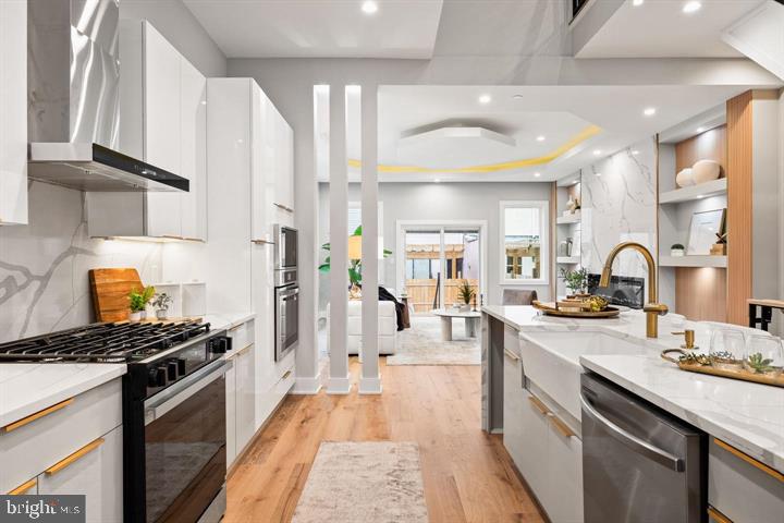2632 TULIP STREET