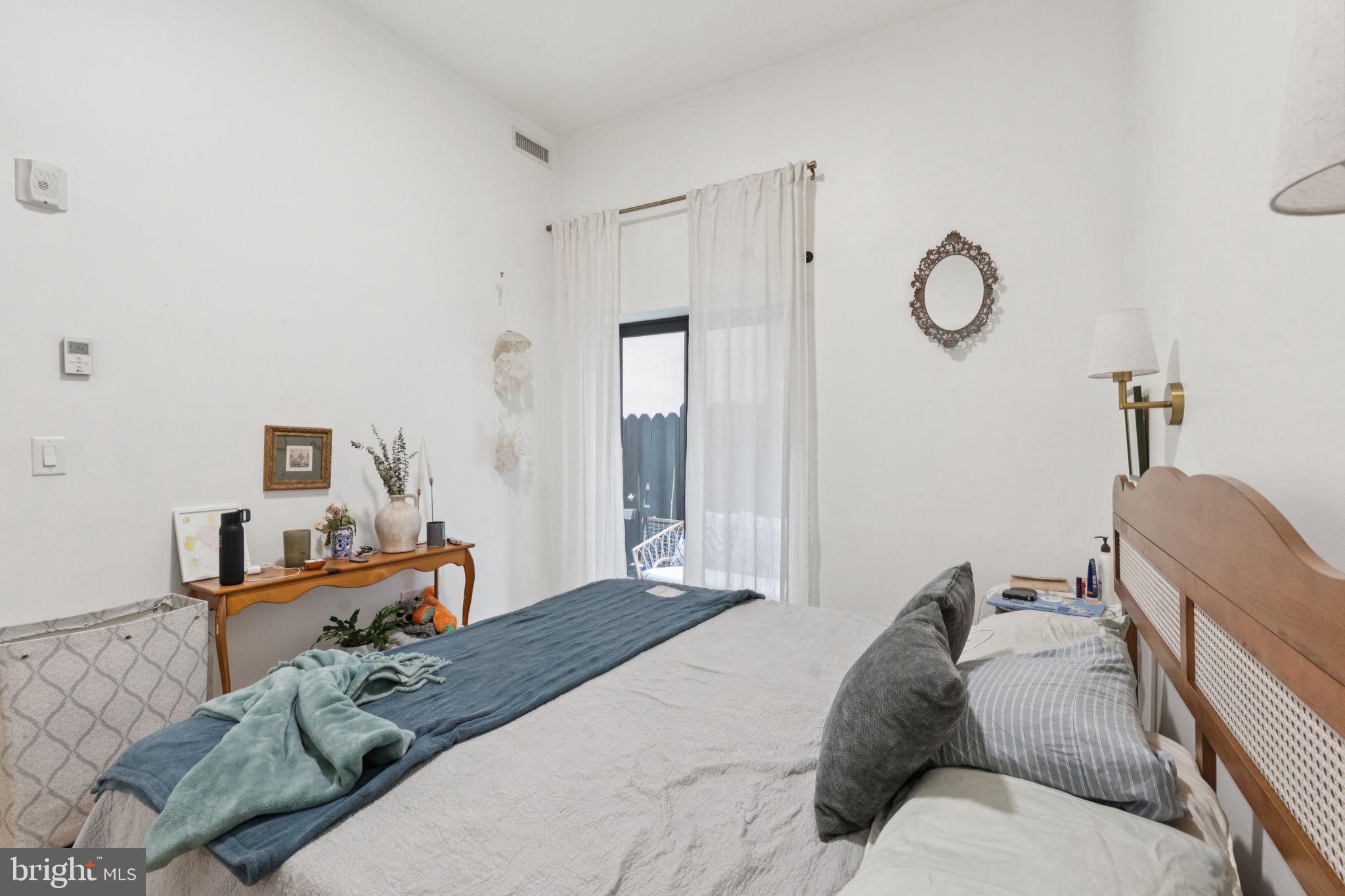 2101 KIMBALL STREET 1