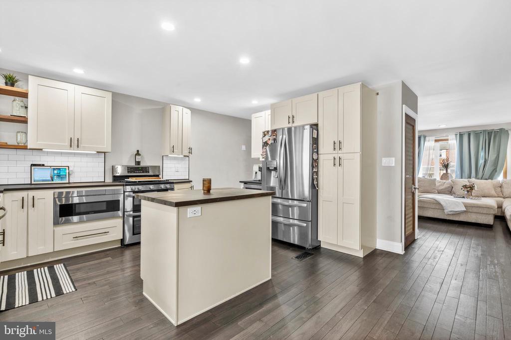 12449 SWEET BRIAR ROAD