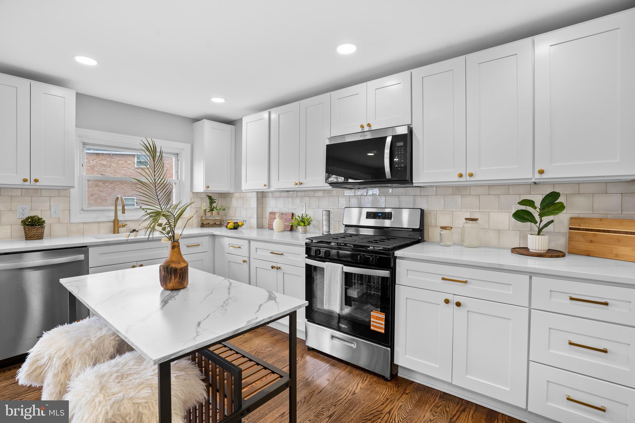 4223 GREENMOUNT ROAD