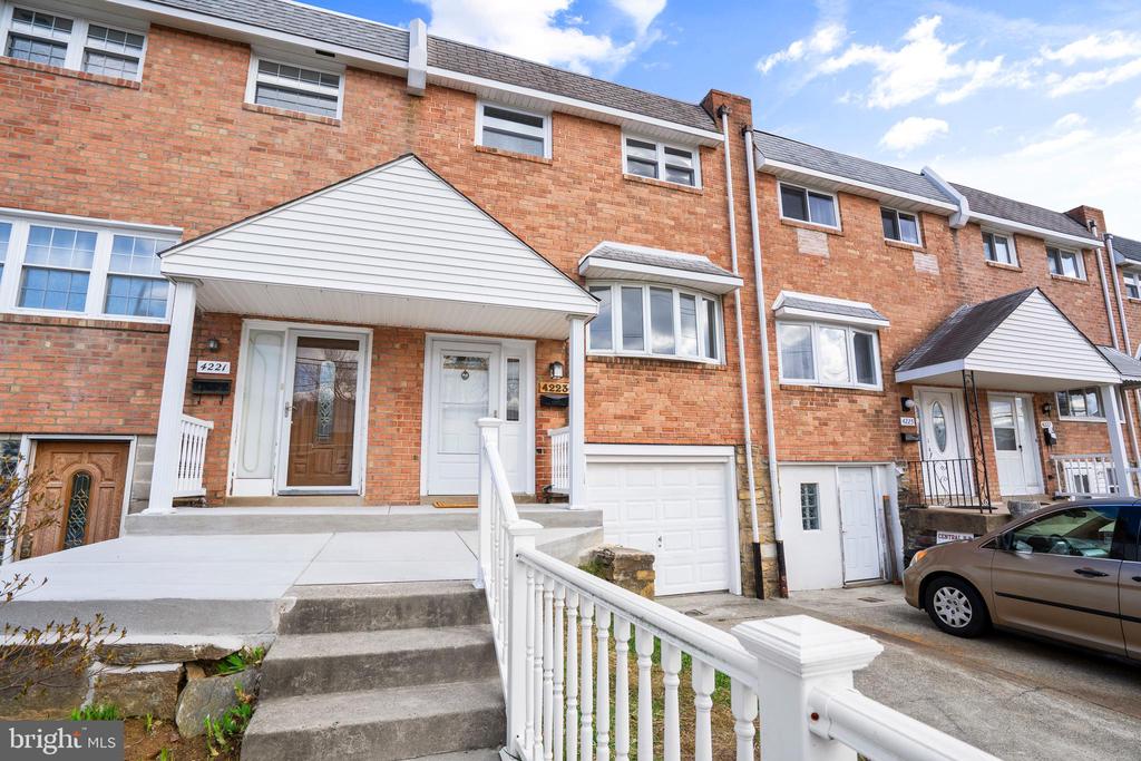 4223 GREENMOUNT ROAD