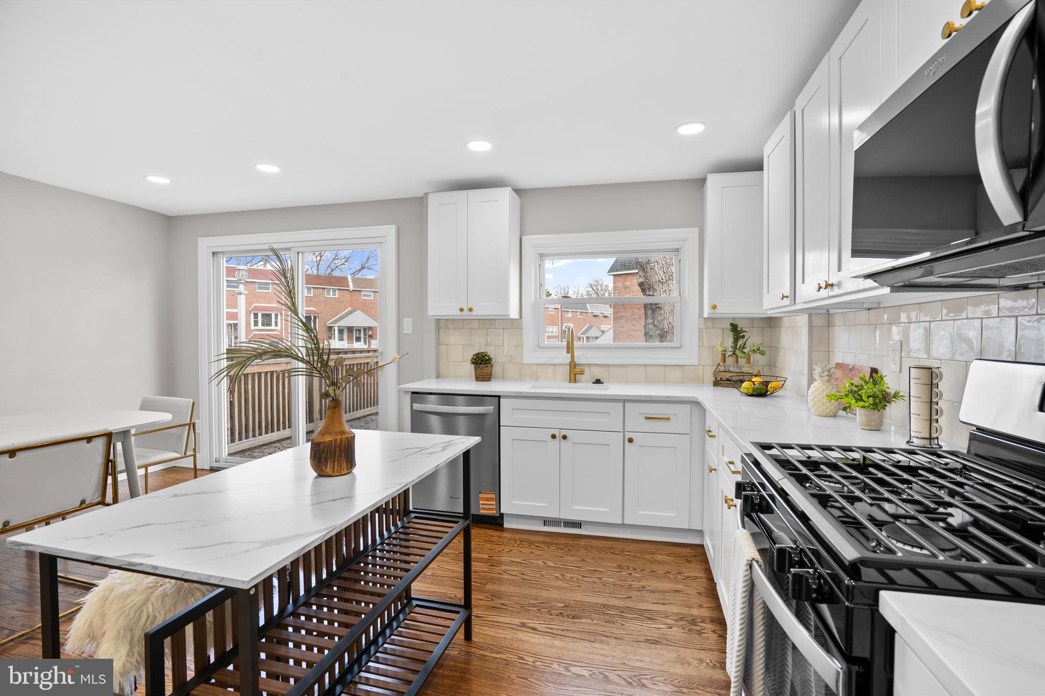 4223 GREENMOUNT ROAD