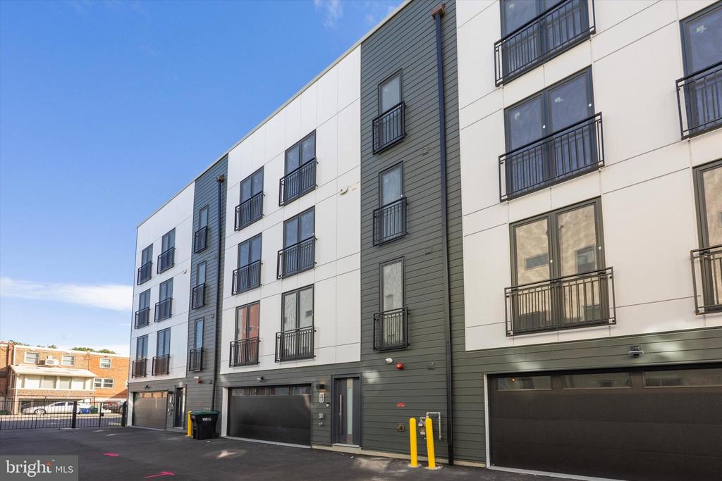 1922 GEARY STREET 9