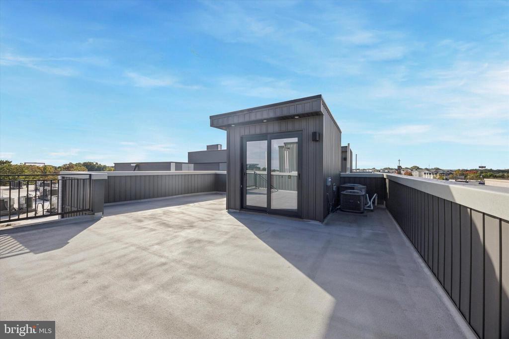 1922 GEARY STREET 9
