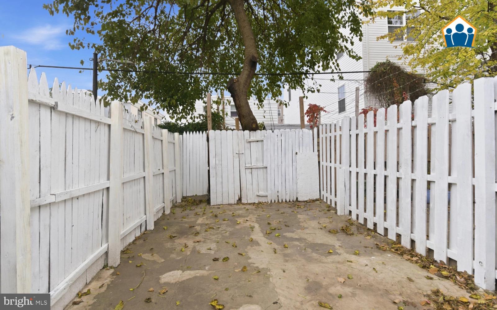 2625 BRADDOCK STREET