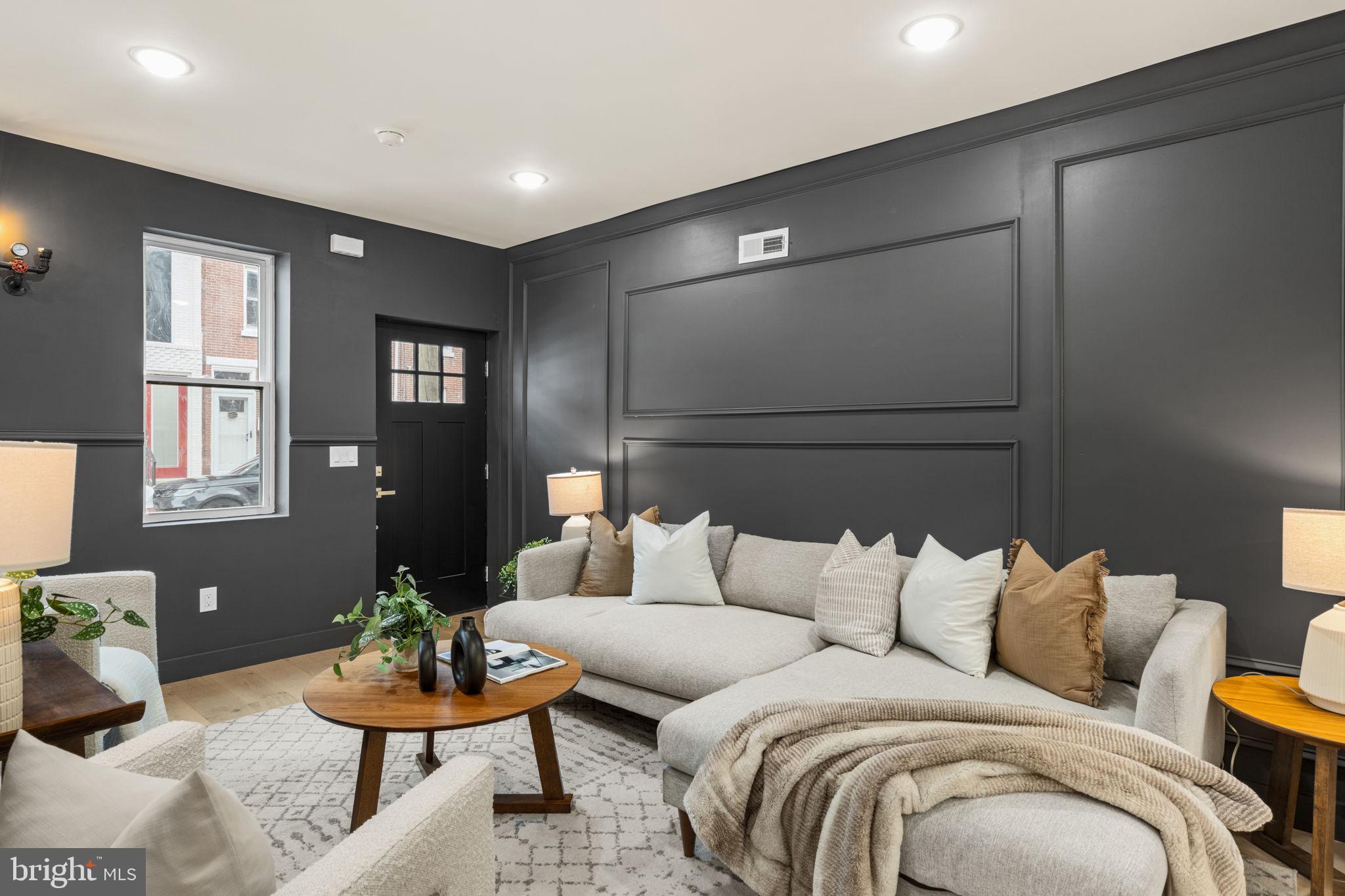 1530 N LAWRENCE STREET