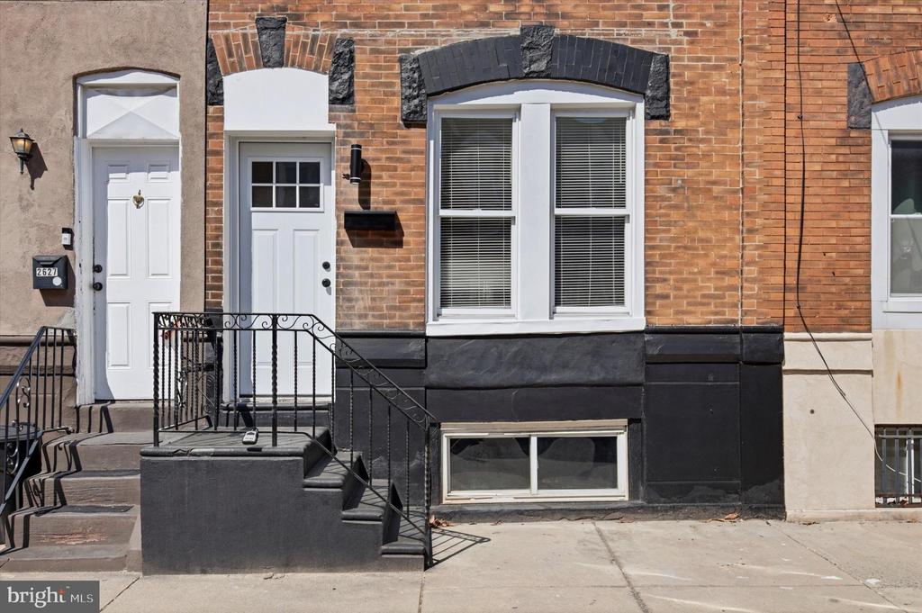 2625 GERRITT STREET