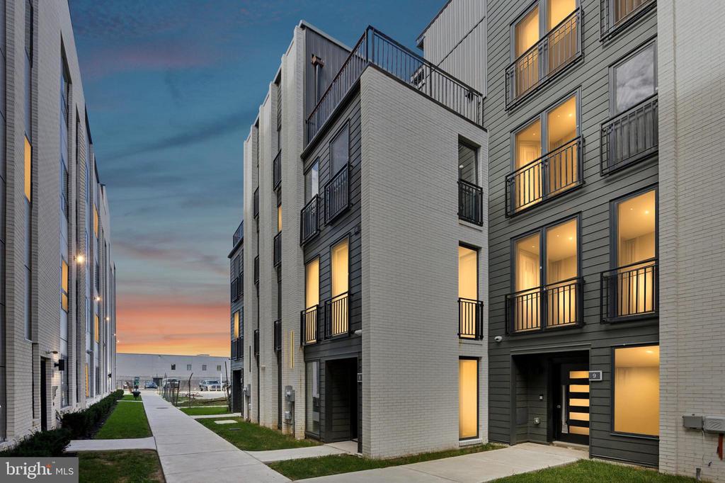 1922 GEARY STREET 8