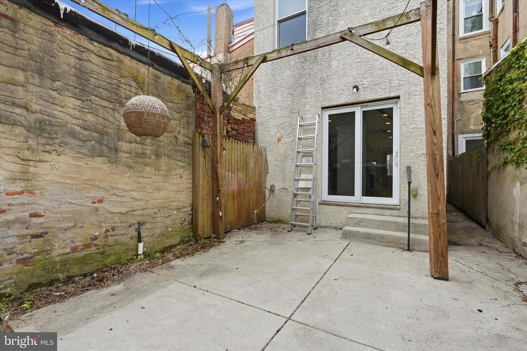 1523 S 4TH STREET