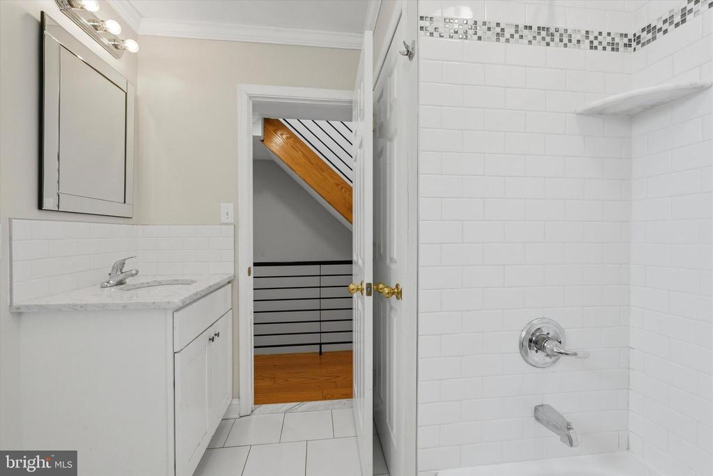1523 S 4TH STREET