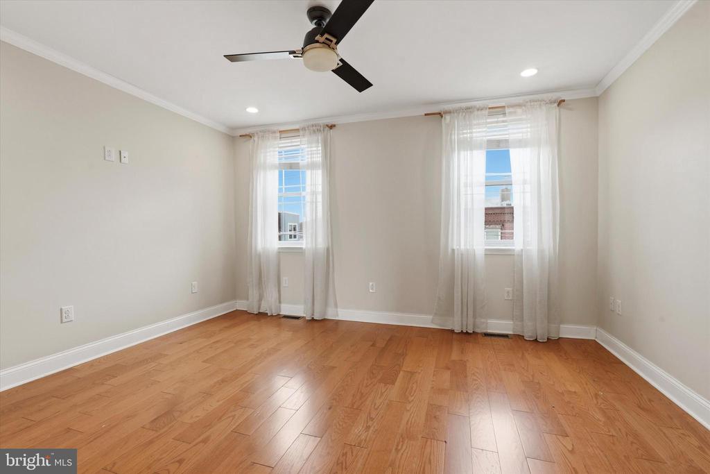 1523 S 4TH STREET