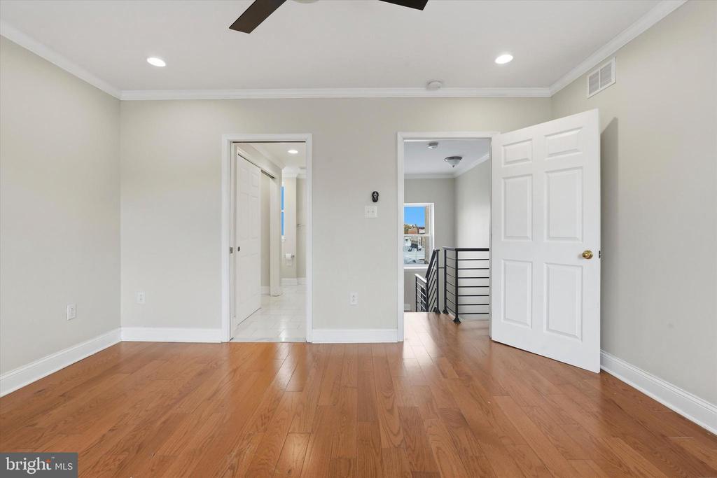 1523 S 4TH STREET