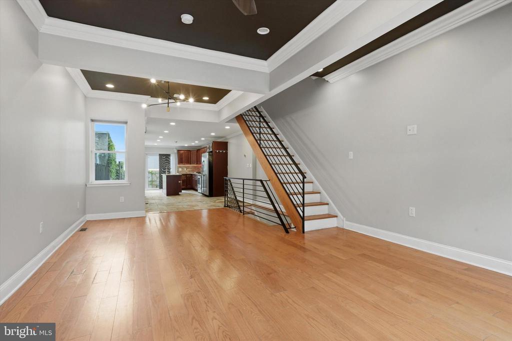 1523 S 4TH STREET