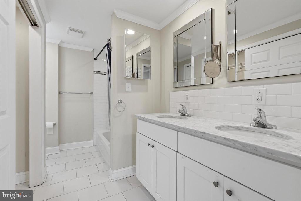 1523 S 4TH STREET
