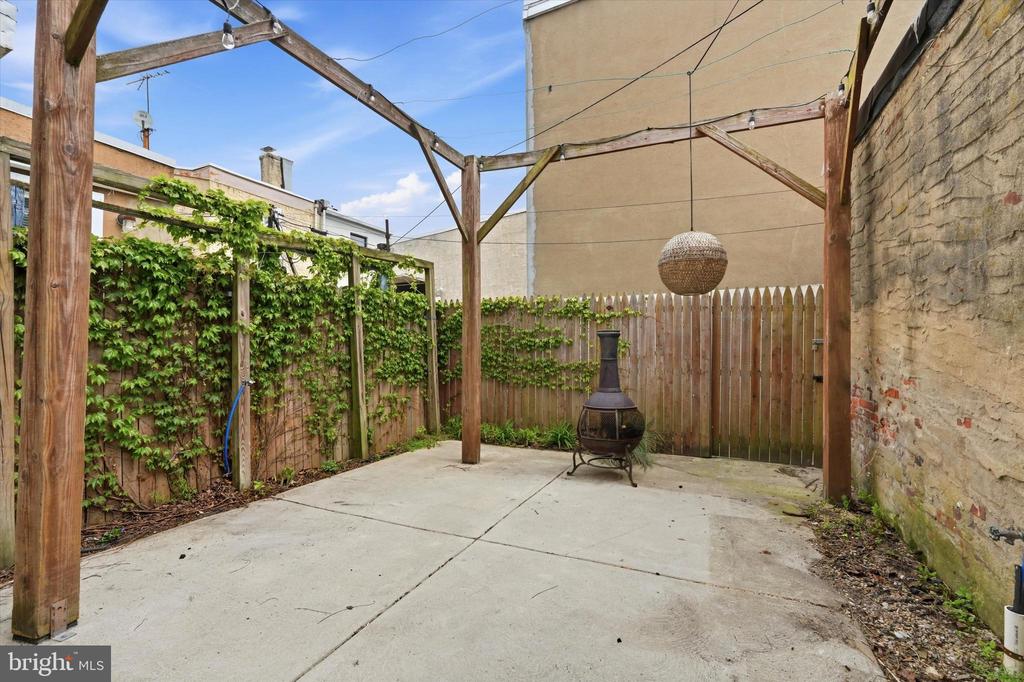 1523 S 4TH STREET