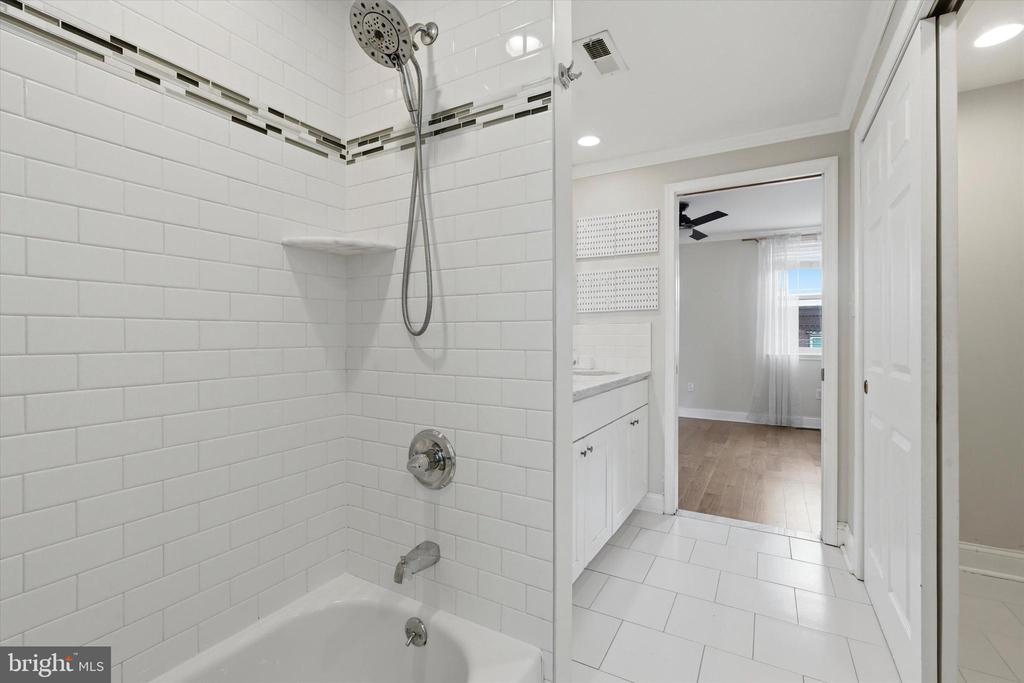 1523 S 4TH STREET