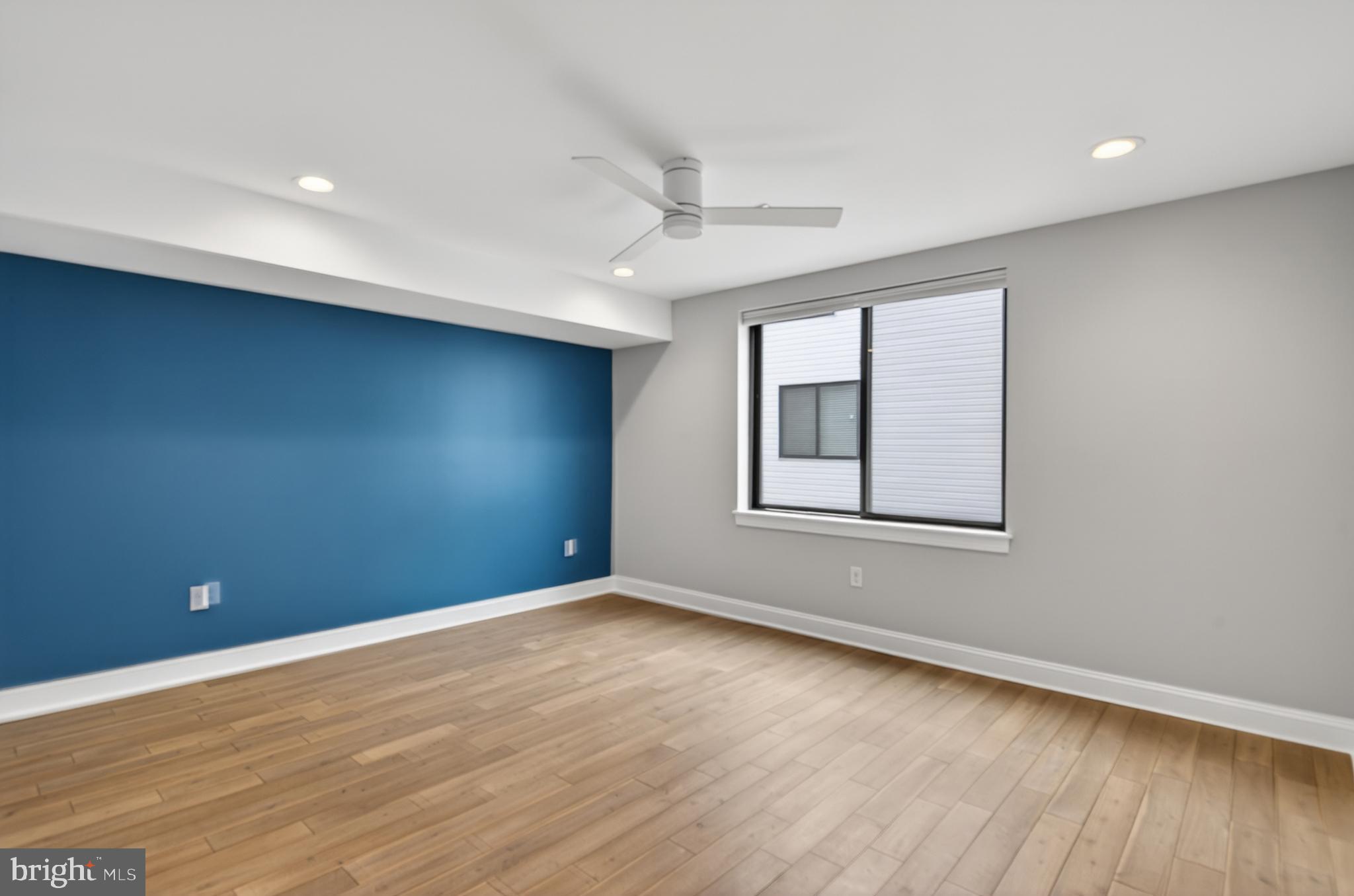 1602 N BODINE STREET