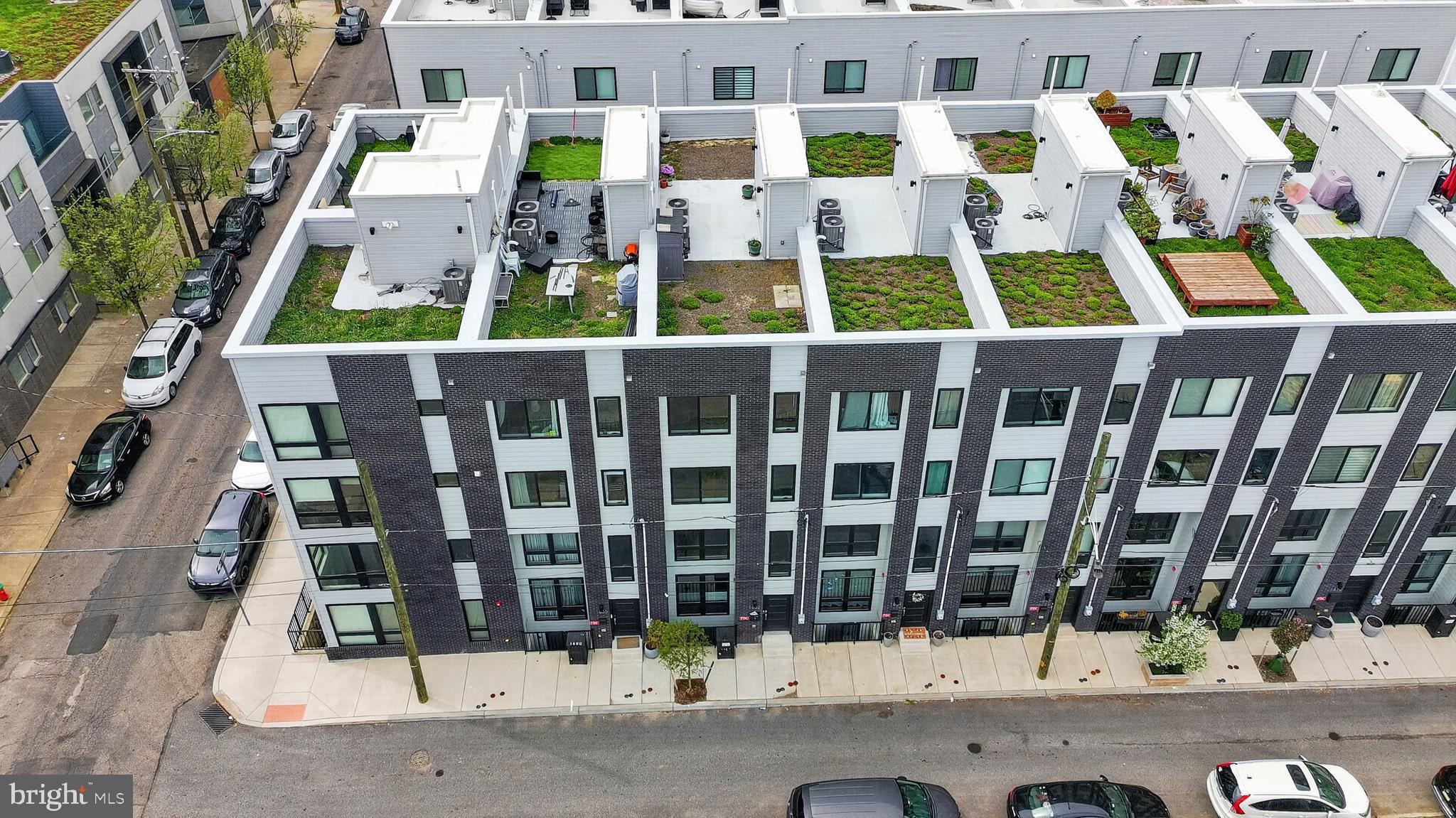 1602 N BODINE STREET