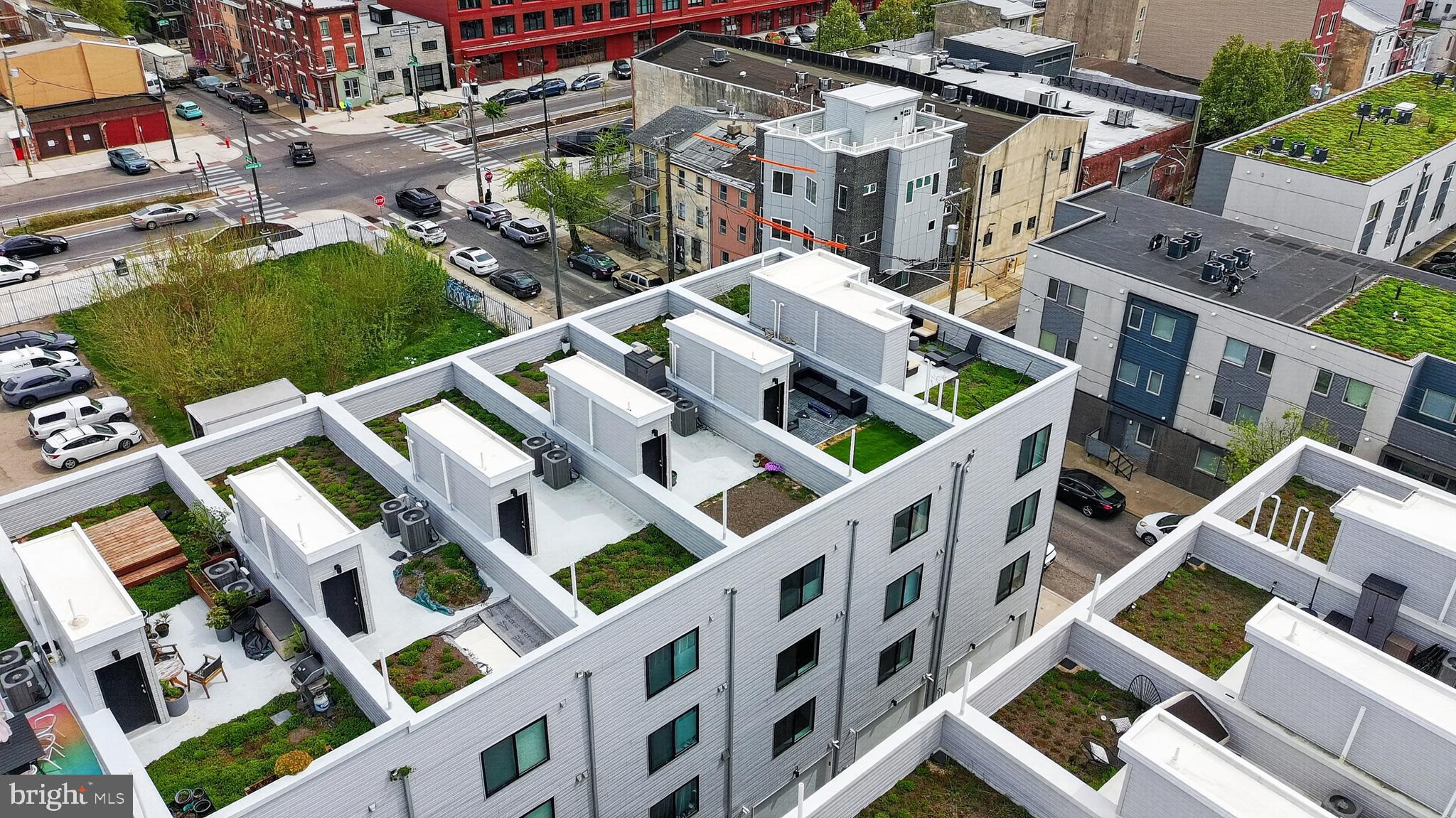 1602 N BODINE STREET