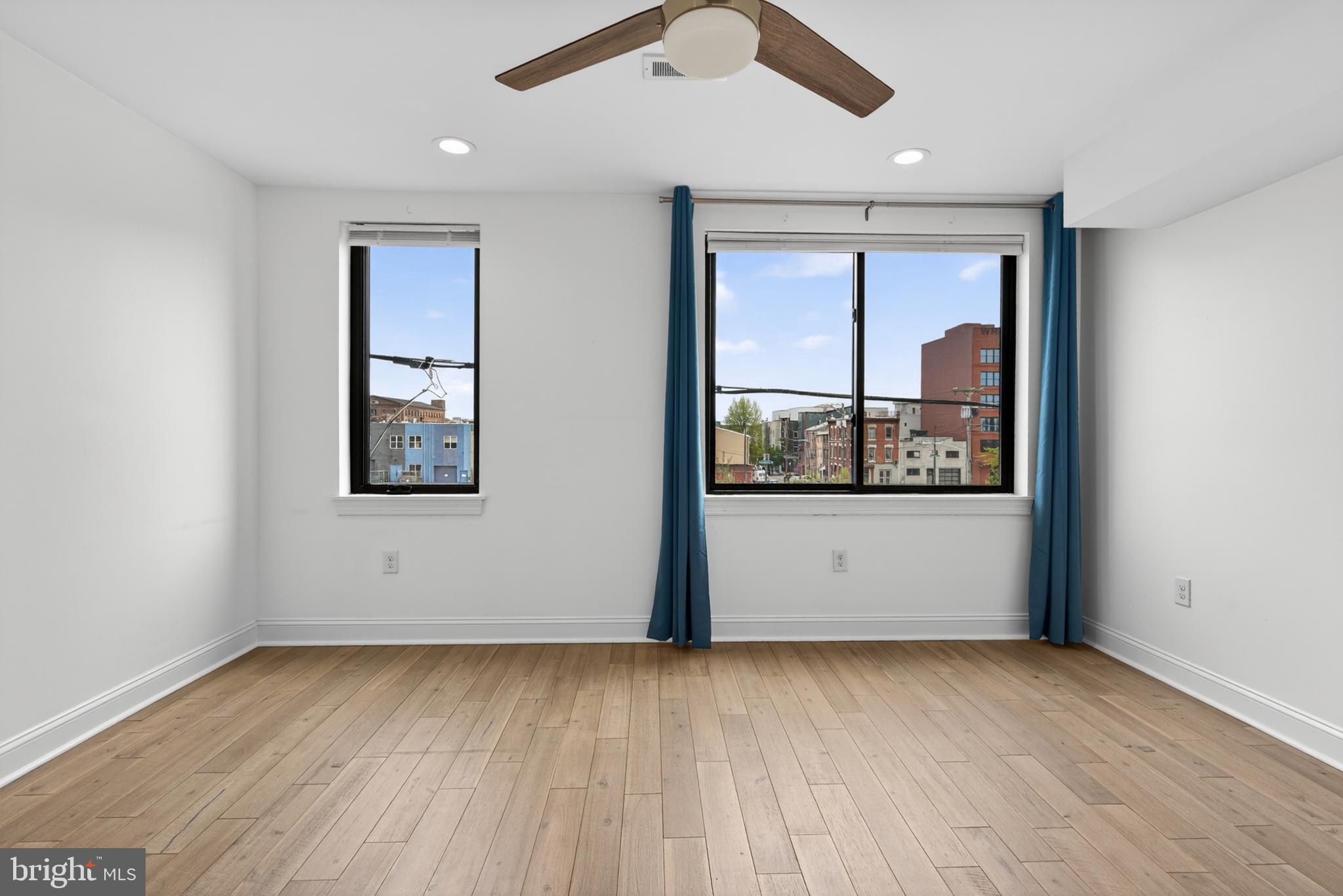 1602 N BODINE STREET