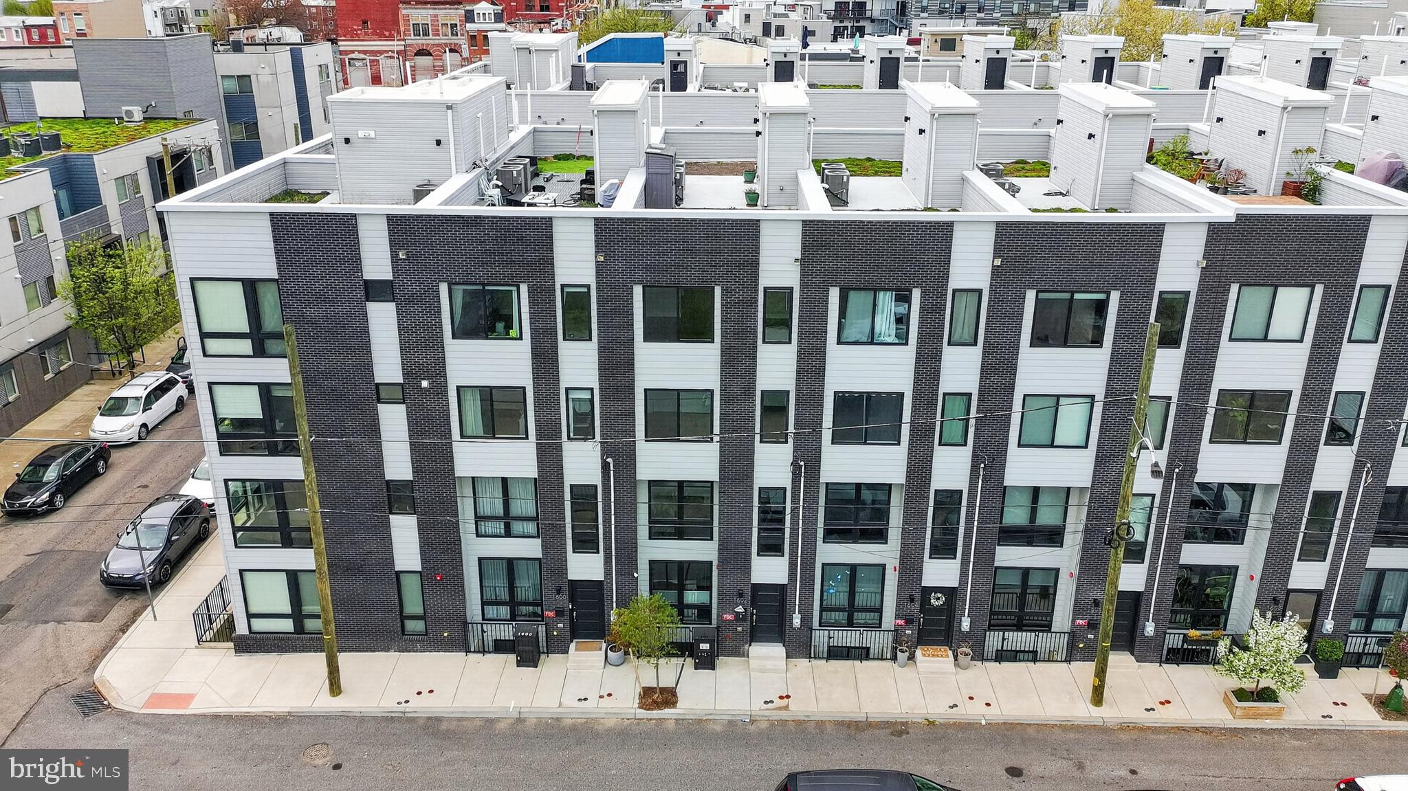 1602 N BODINE STREET