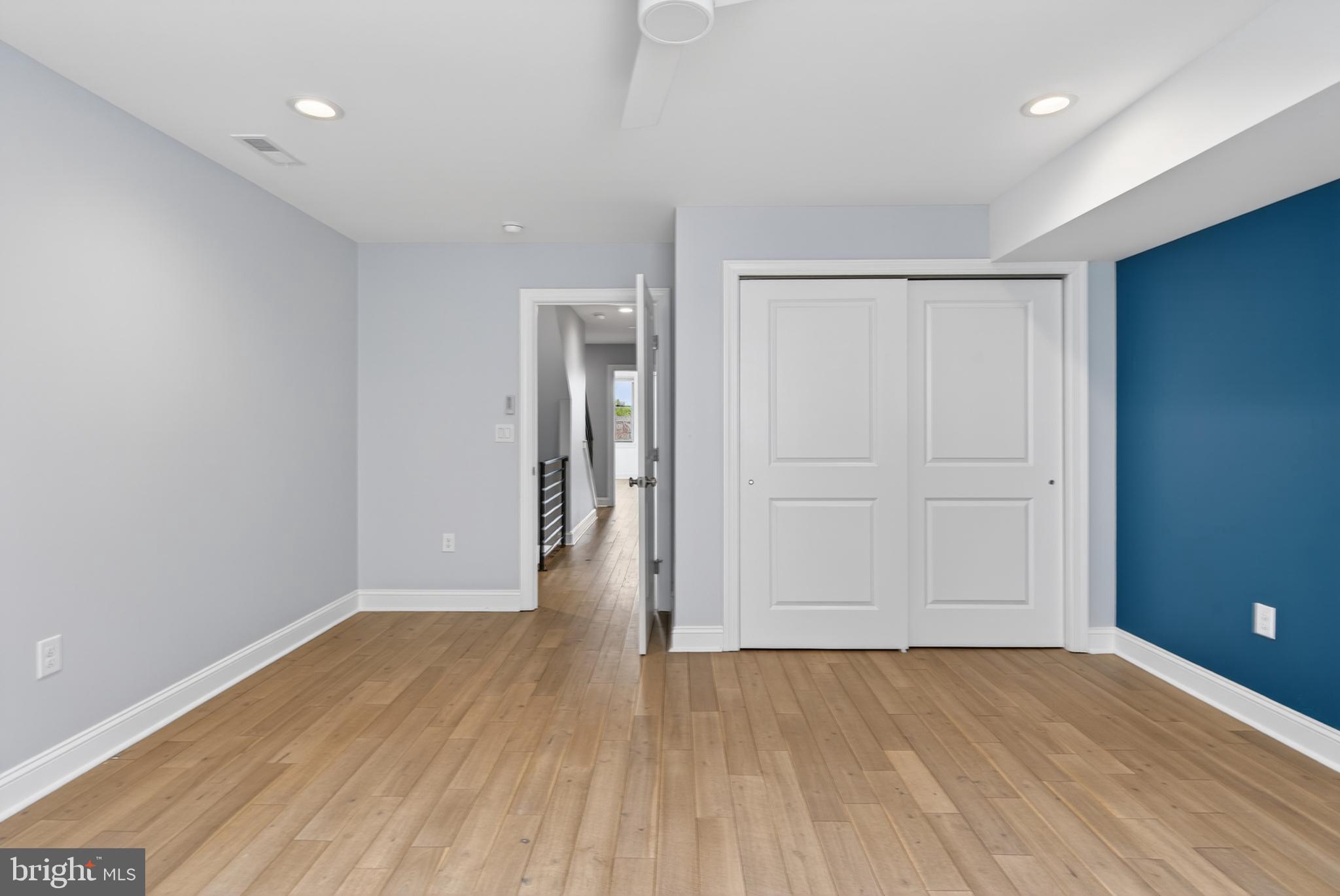 1602 N BODINE STREET