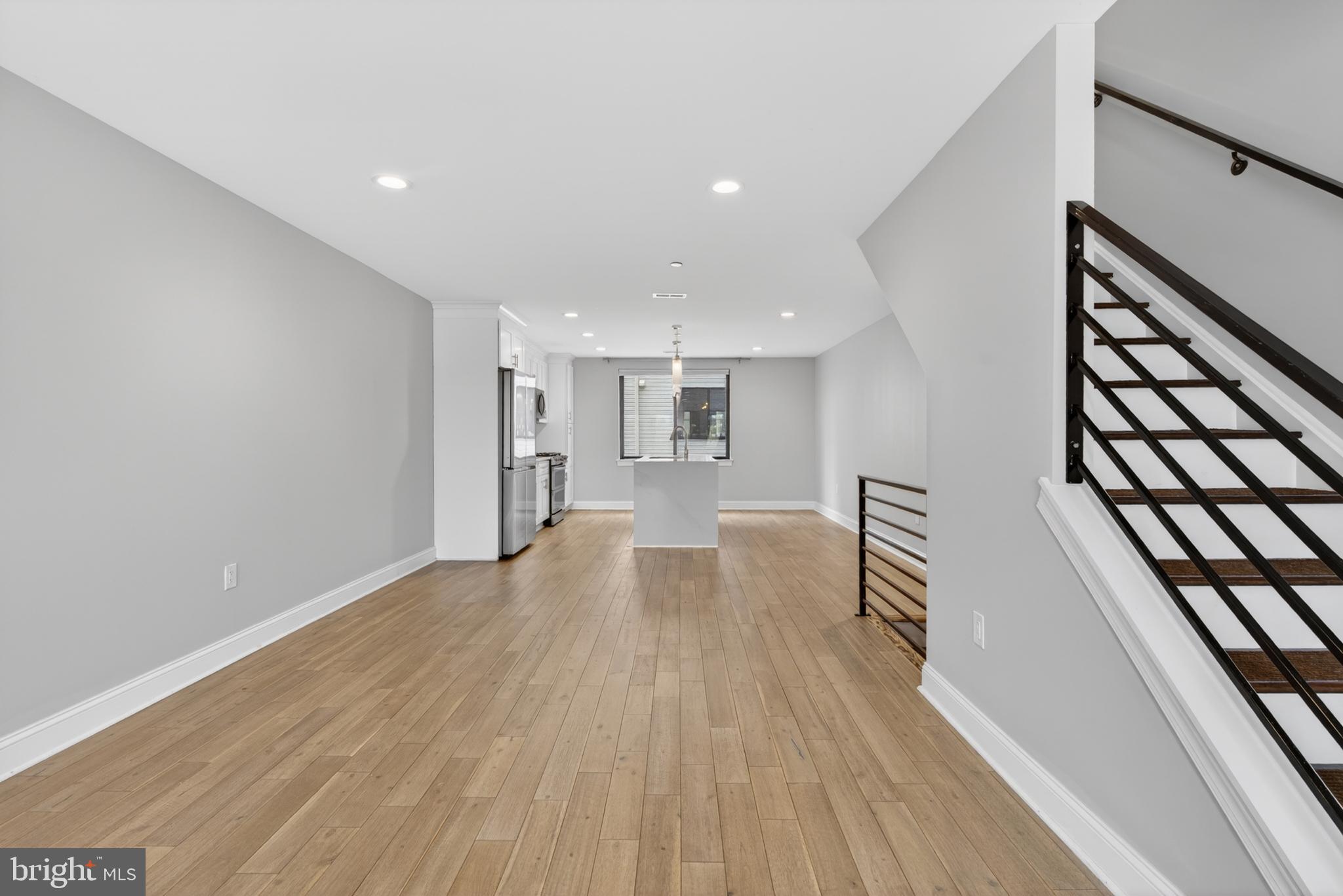 1602 N BODINE STREET