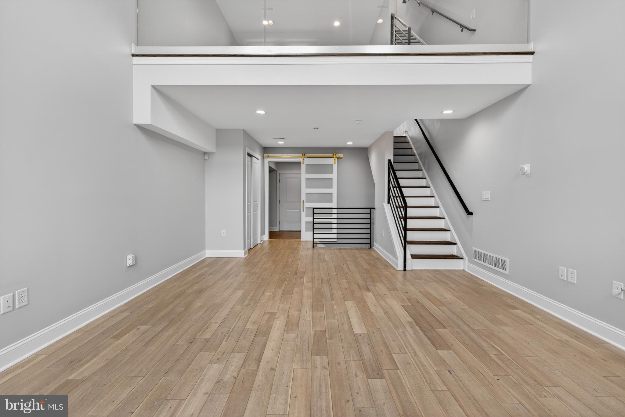 1602 N BODINE STREET