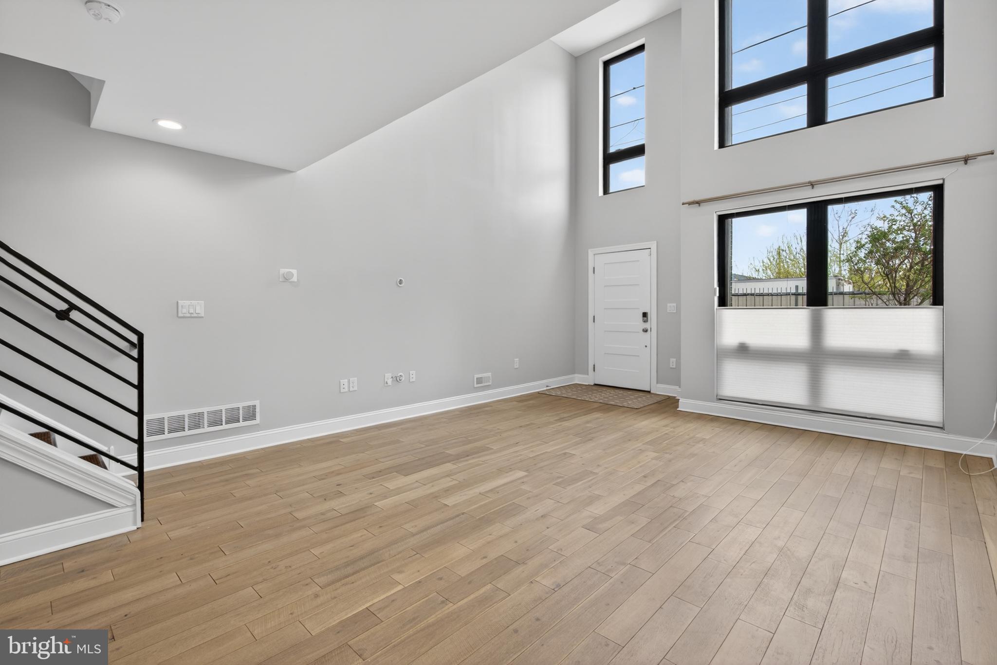 1602 N BODINE STREET