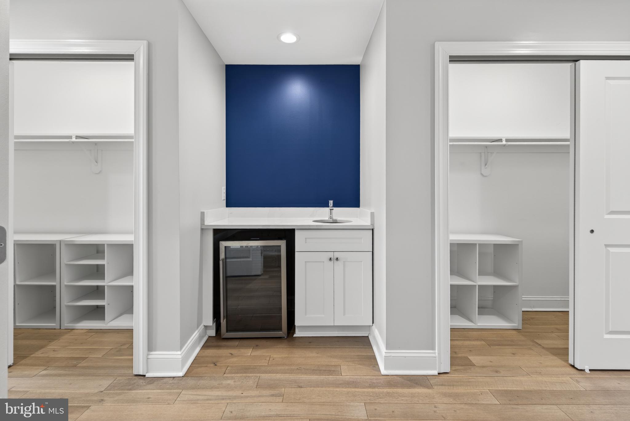 1602 N BODINE STREET