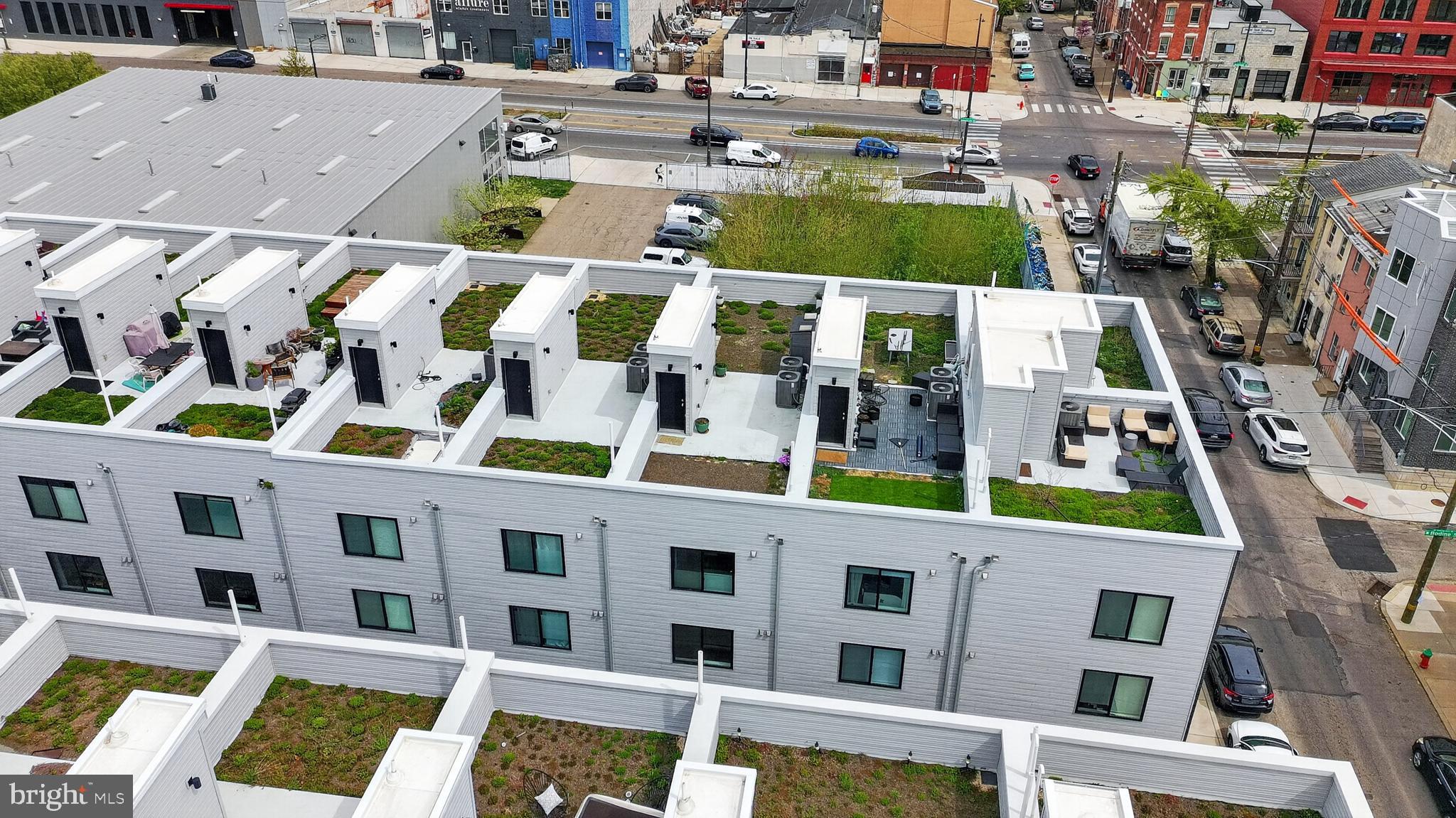 1602 N BODINE STREET