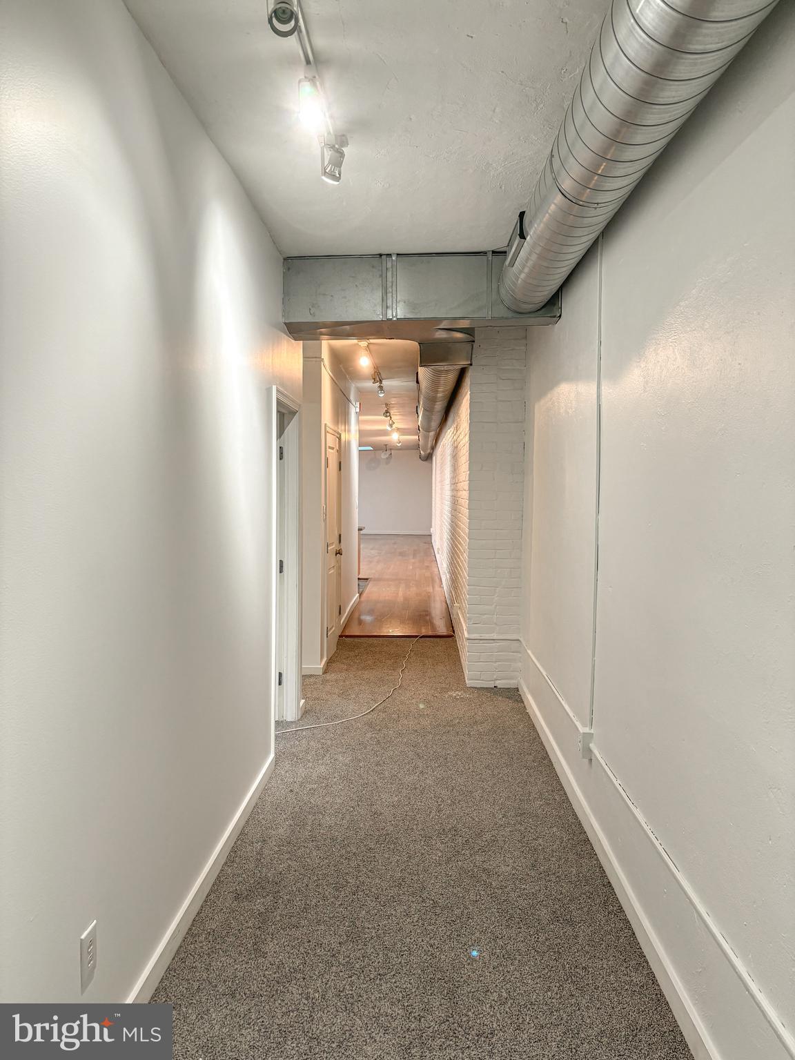 212 RACE STREET 20 4C