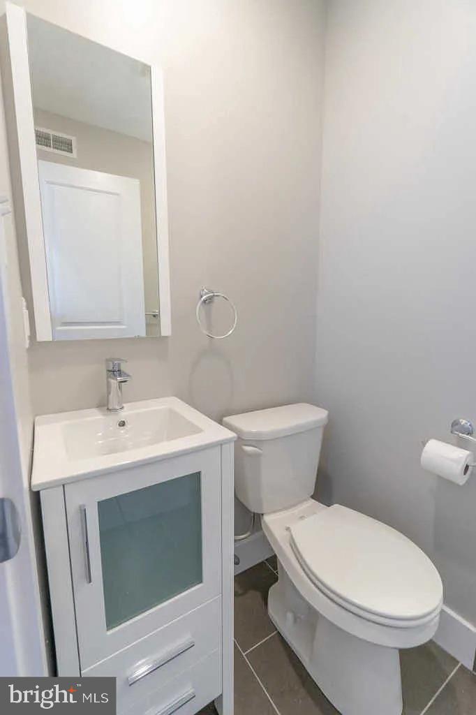 2000 S OPAL STREET 1