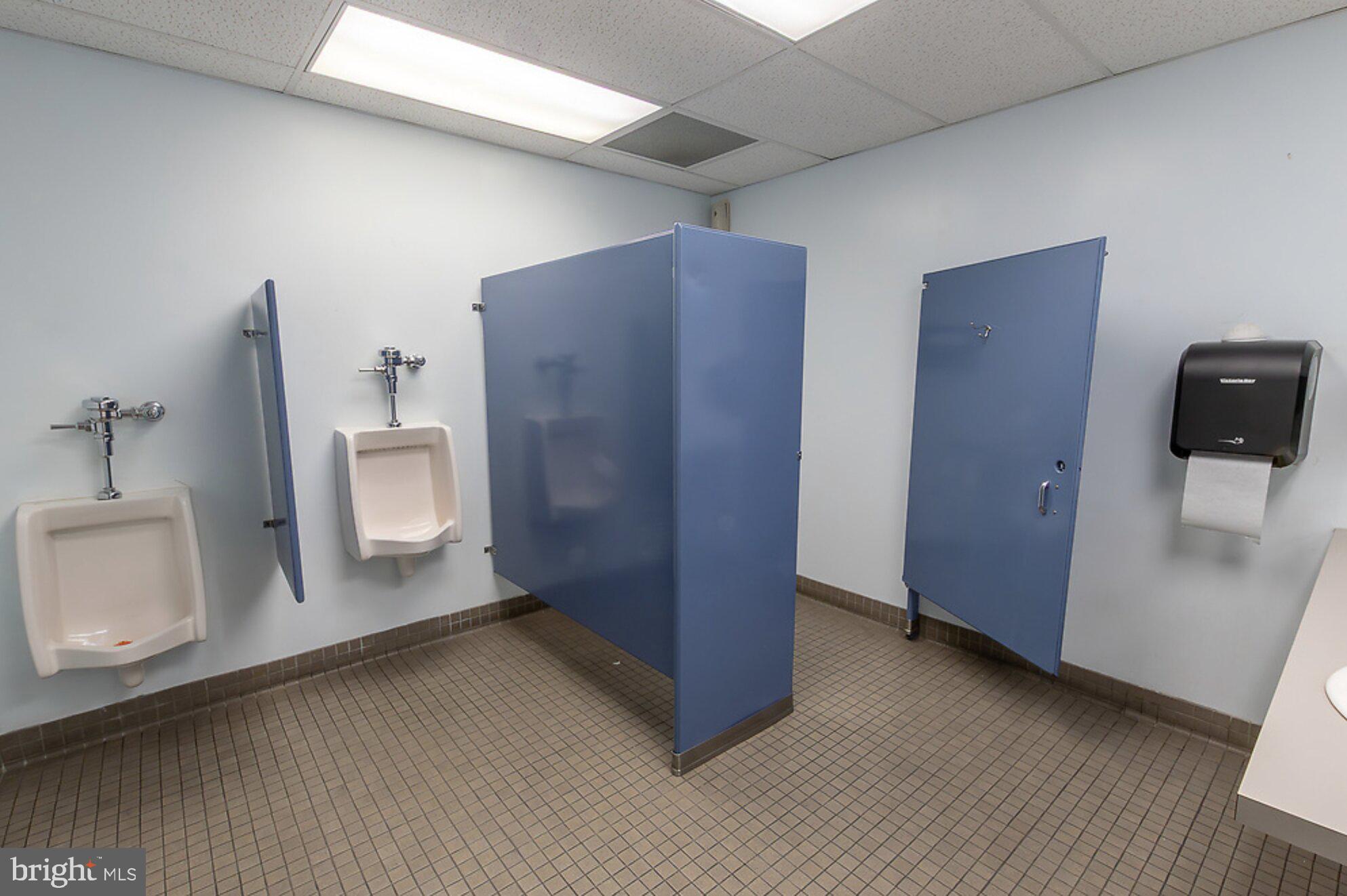 53 E ARMAT STREET 69 1ST FLOOR