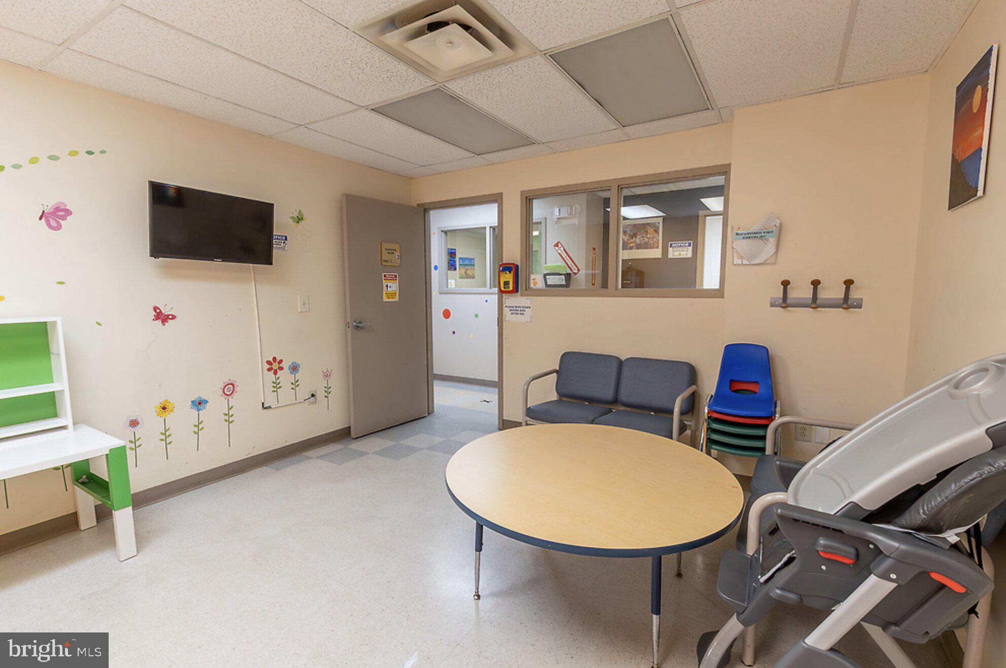 53 E ARMAT STREET 69 1ST FLOOR